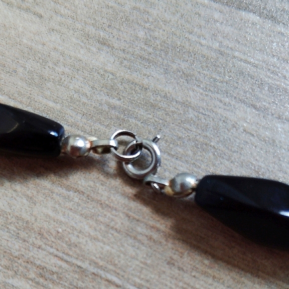 Black Lucite With Gold-tone Accent Beaded Necklace - Picture 3 of 4